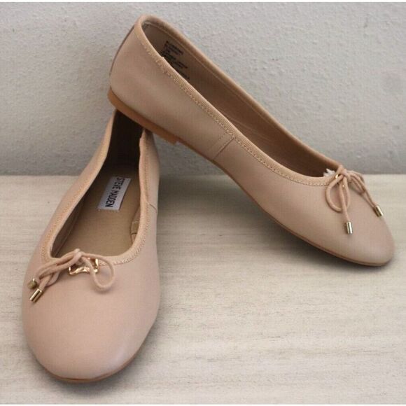 Steve Madden Women's Sz 7.5M Beige/Natural Leather Blossoms Ballet Shoes - Picture 1 of 9